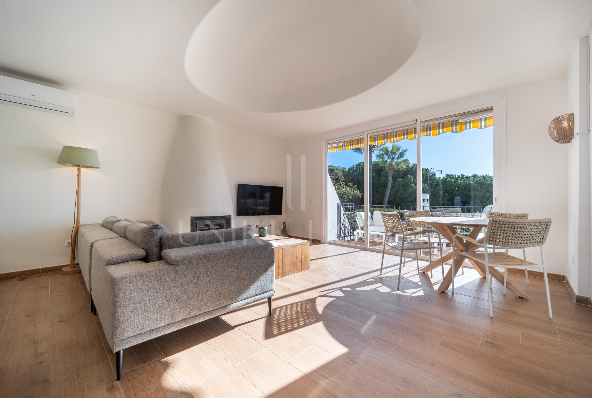 Cabopino Townhouse with potential