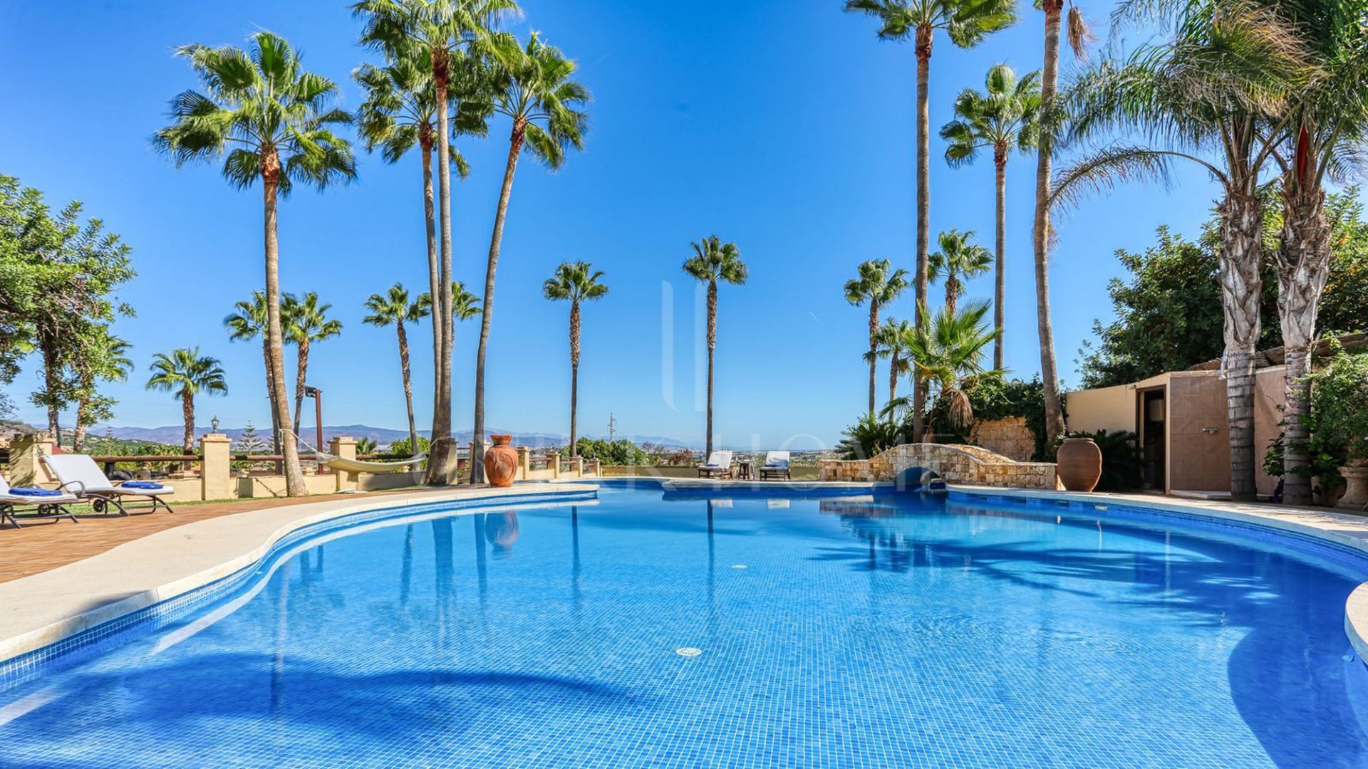 **Exceptional Rustic Estate with Horse Stable**