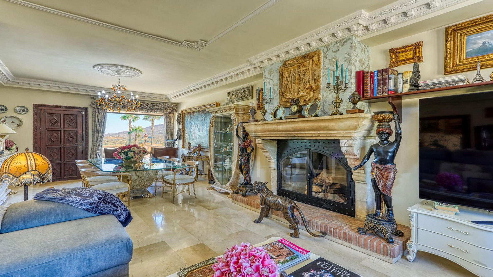 **Exceptional Rustic Estate with Horse Stable**