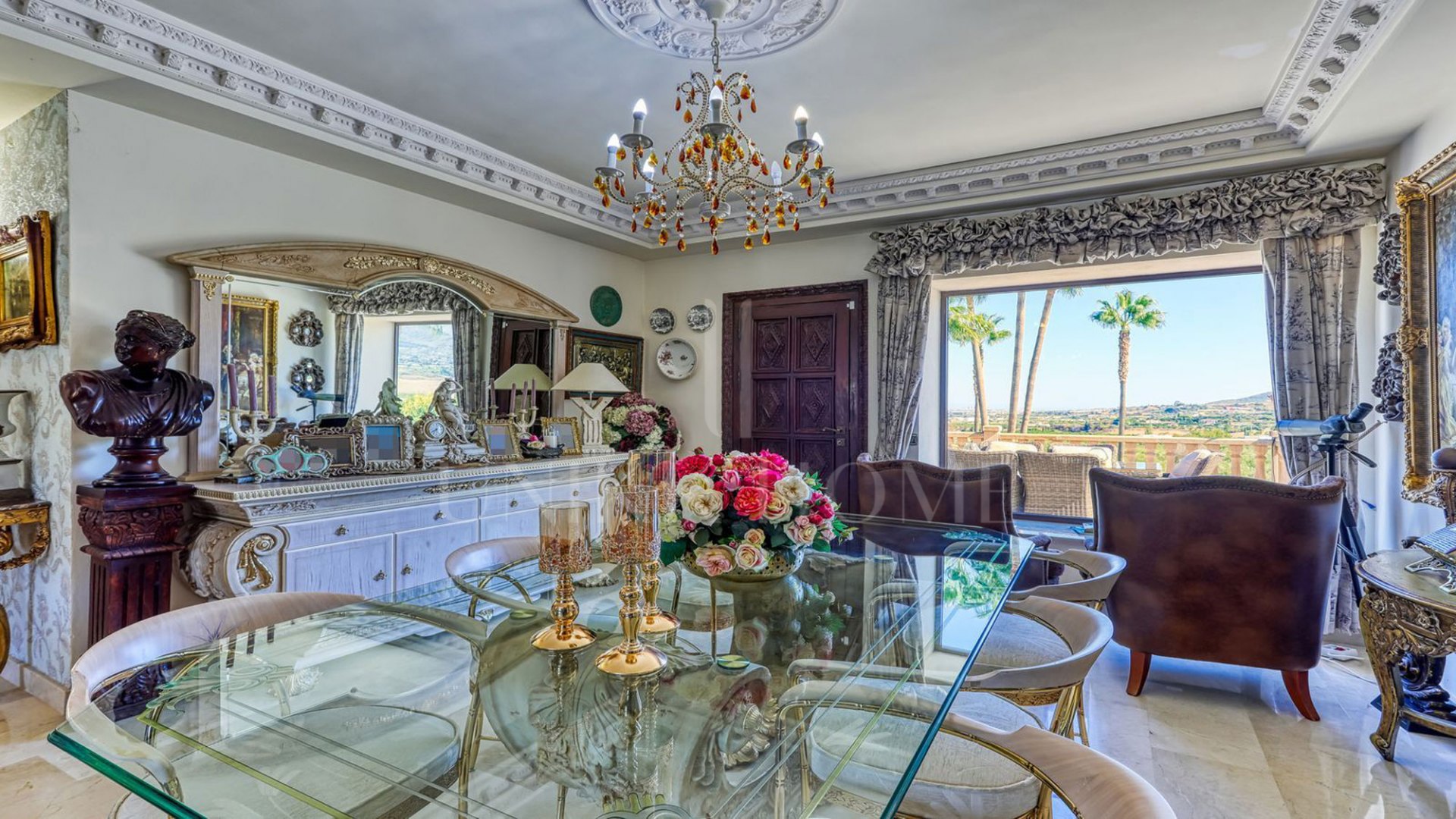 **Exceptional Rustic Estate with Horse Stable**