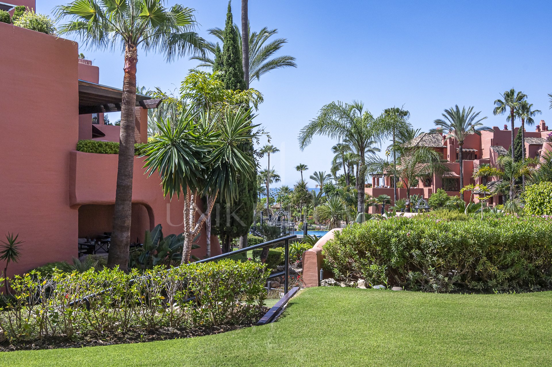 Renovated Luxury ground floor apartment in Five Star Beach Front Urbanisation Torre Bermeja Estepona