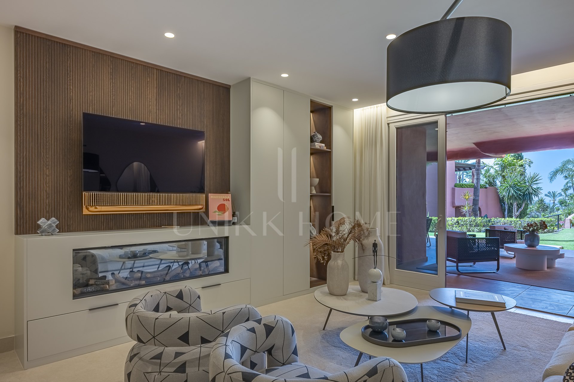 Renovated Luxury ground floor apartment in Five Star Beach Front Urbanisation Torre Bermeja Estepona