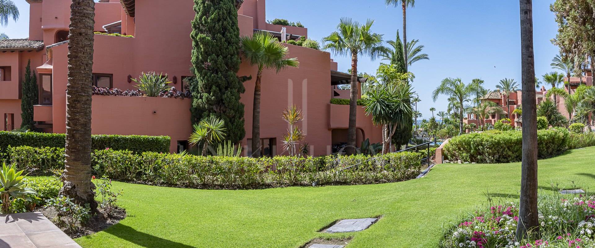 Renovated Luxury ground floor apartment in Five Star Beach Front Urbanisation Torre Bermeja Estepona