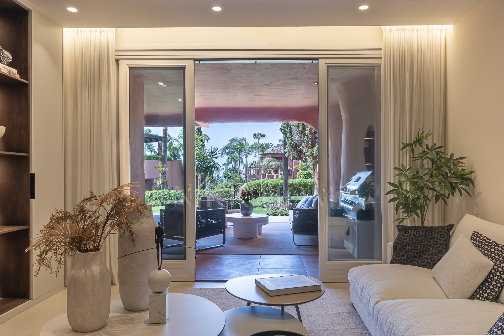 Renovated Luxury ground floor apartment in Five Star Beach Front Urbanisation Torre Bermeja Estepona