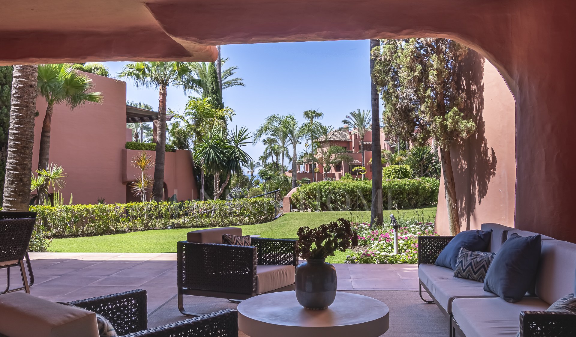 Renovated Luxury ground floor apartment in Five Star Beach Front Urbanisation Torre Bermeja Estepona