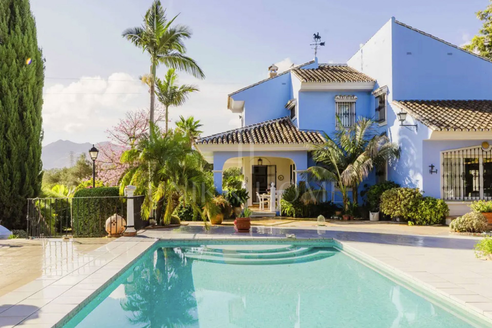 **Finca for Sale in Alhaurín el Grande**