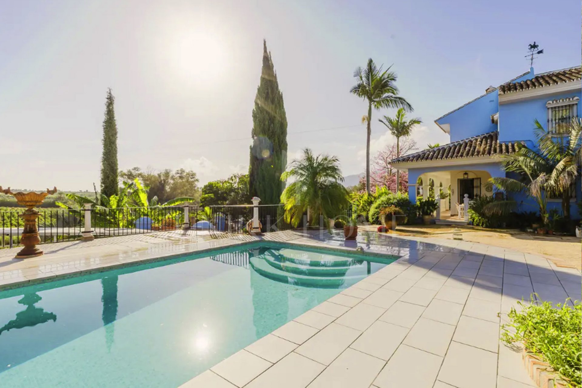 **Finca for Sale in Alhaurín el Grande**