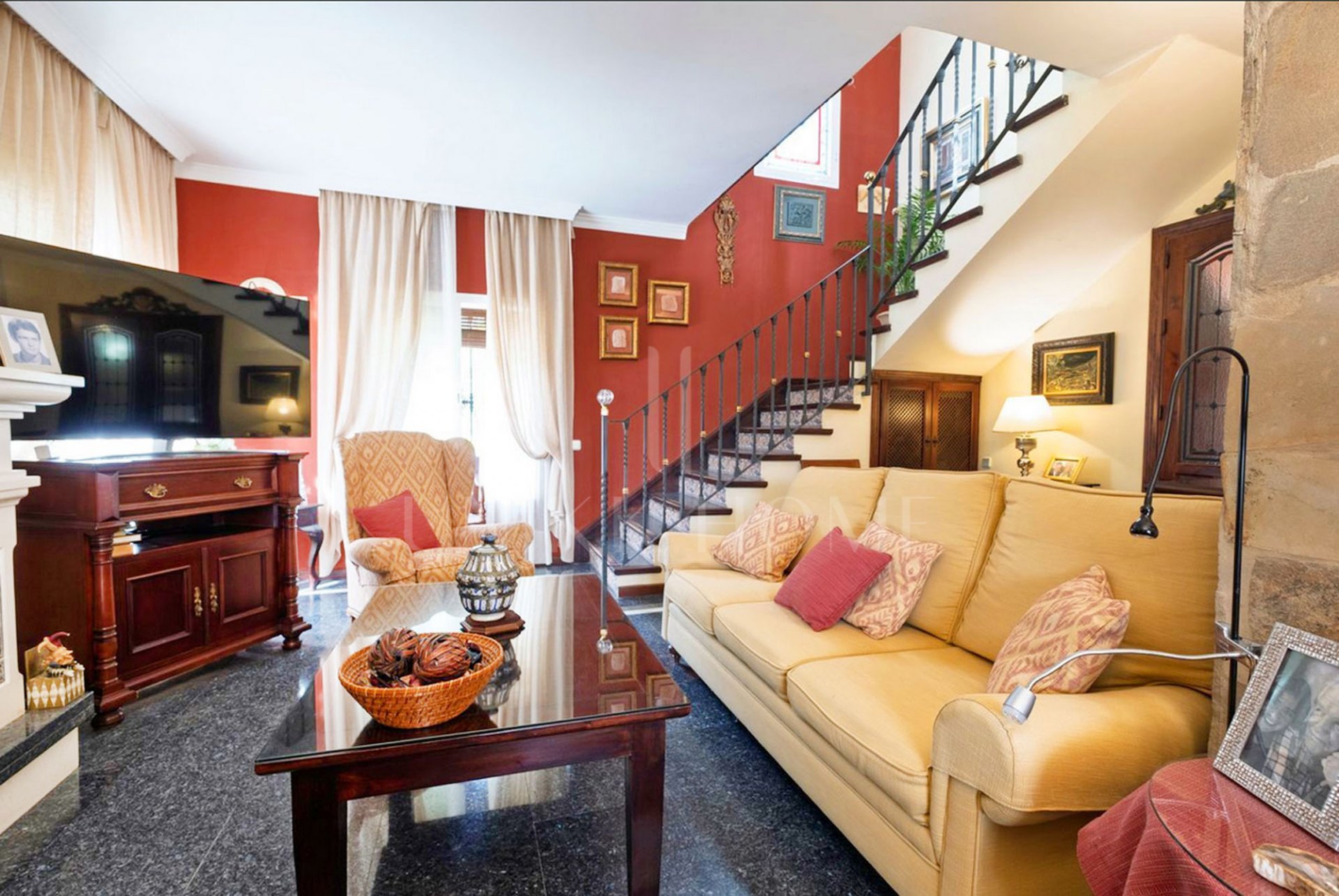 **Finca for Sale in Alhaurín el Grande**