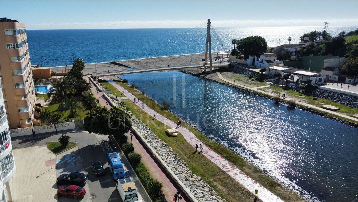 Fantástico apartamento con impresionantes vistas al mar en Fuengirola.
