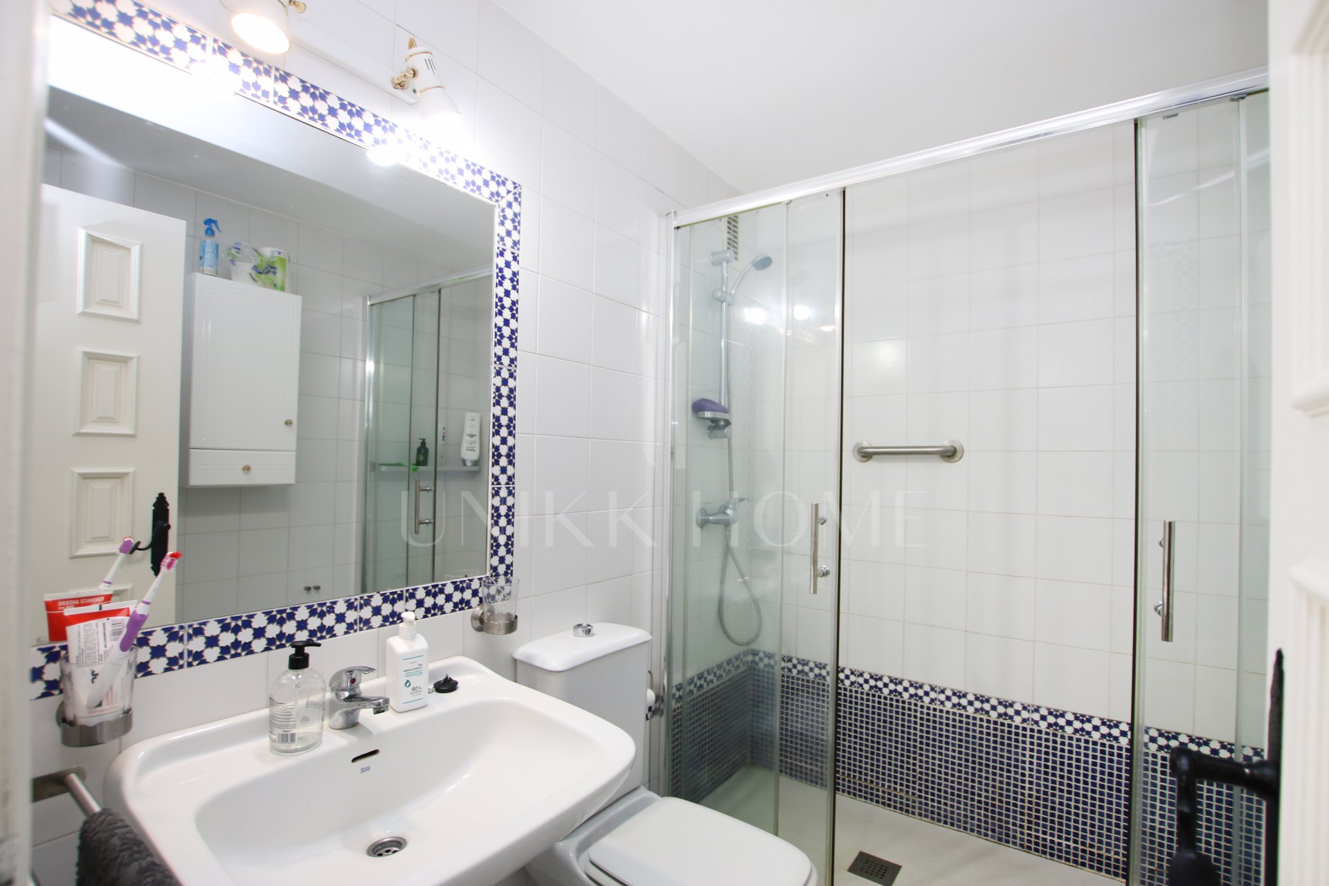 Fantástico apartamento con impresionantes vistas al mar en Fuengirola.