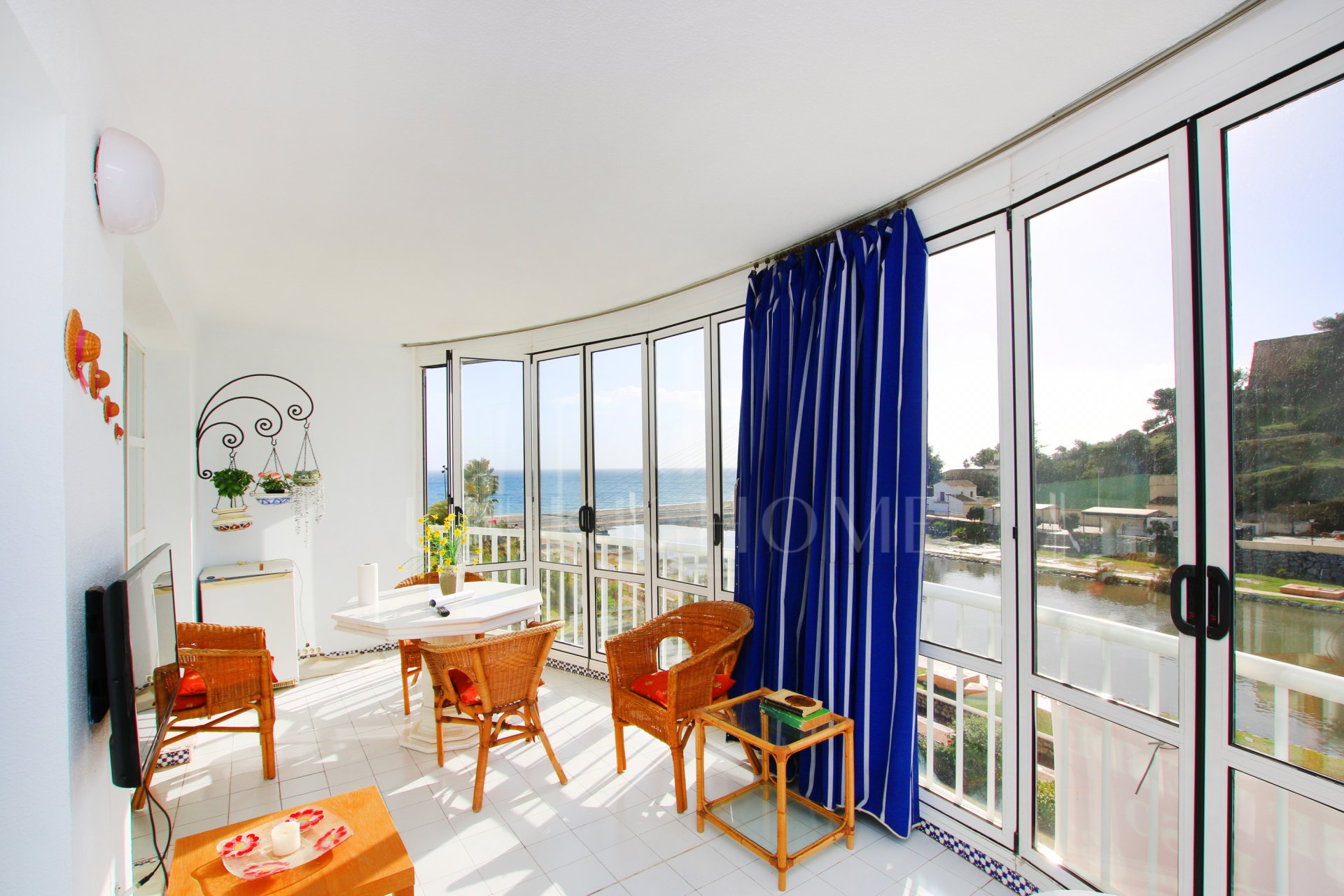 Fantástico apartamento con impresionantes vistas al mar en Fuengirola.