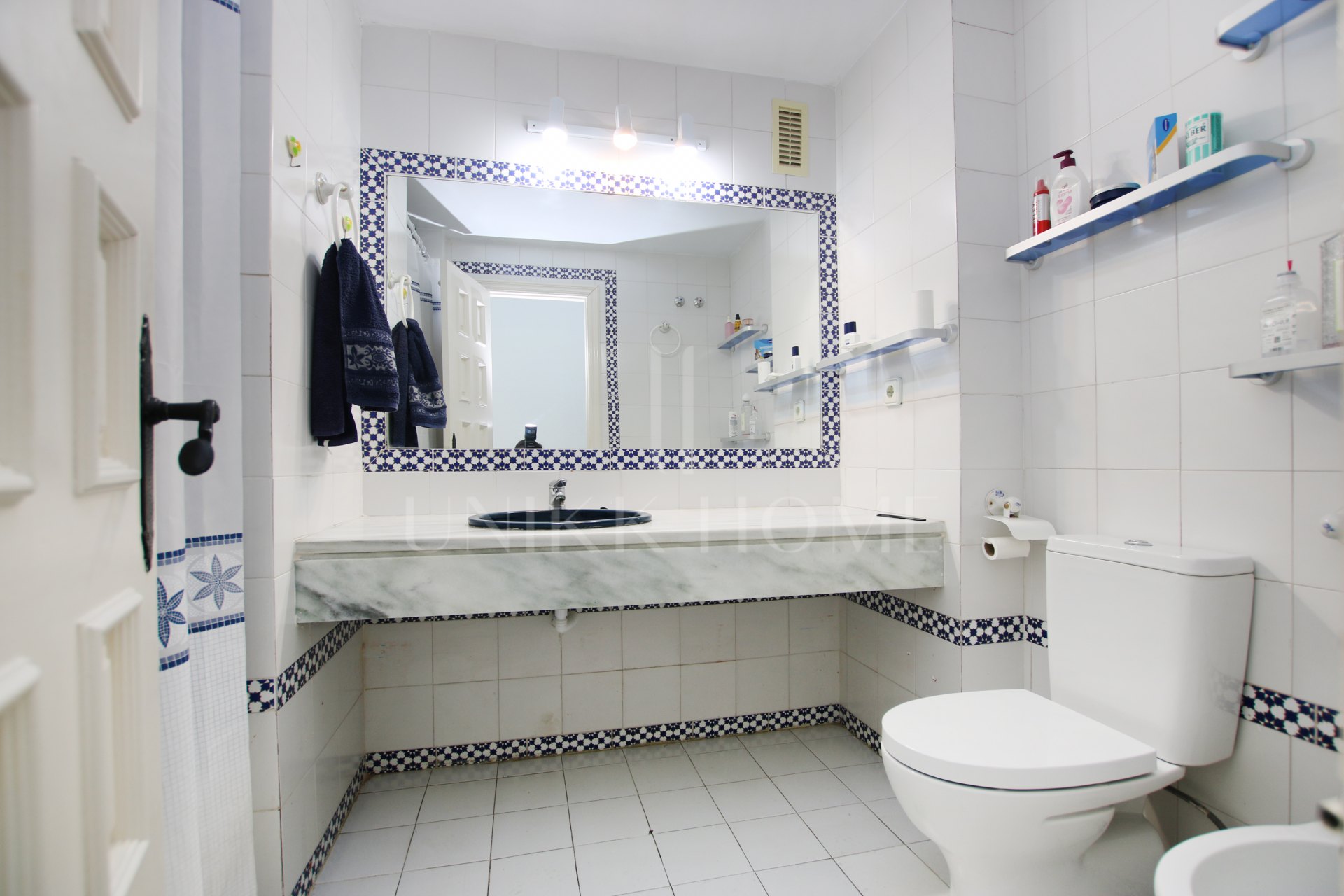 Fantástico apartamento con impresionantes vistas al mar en Fuengirola.