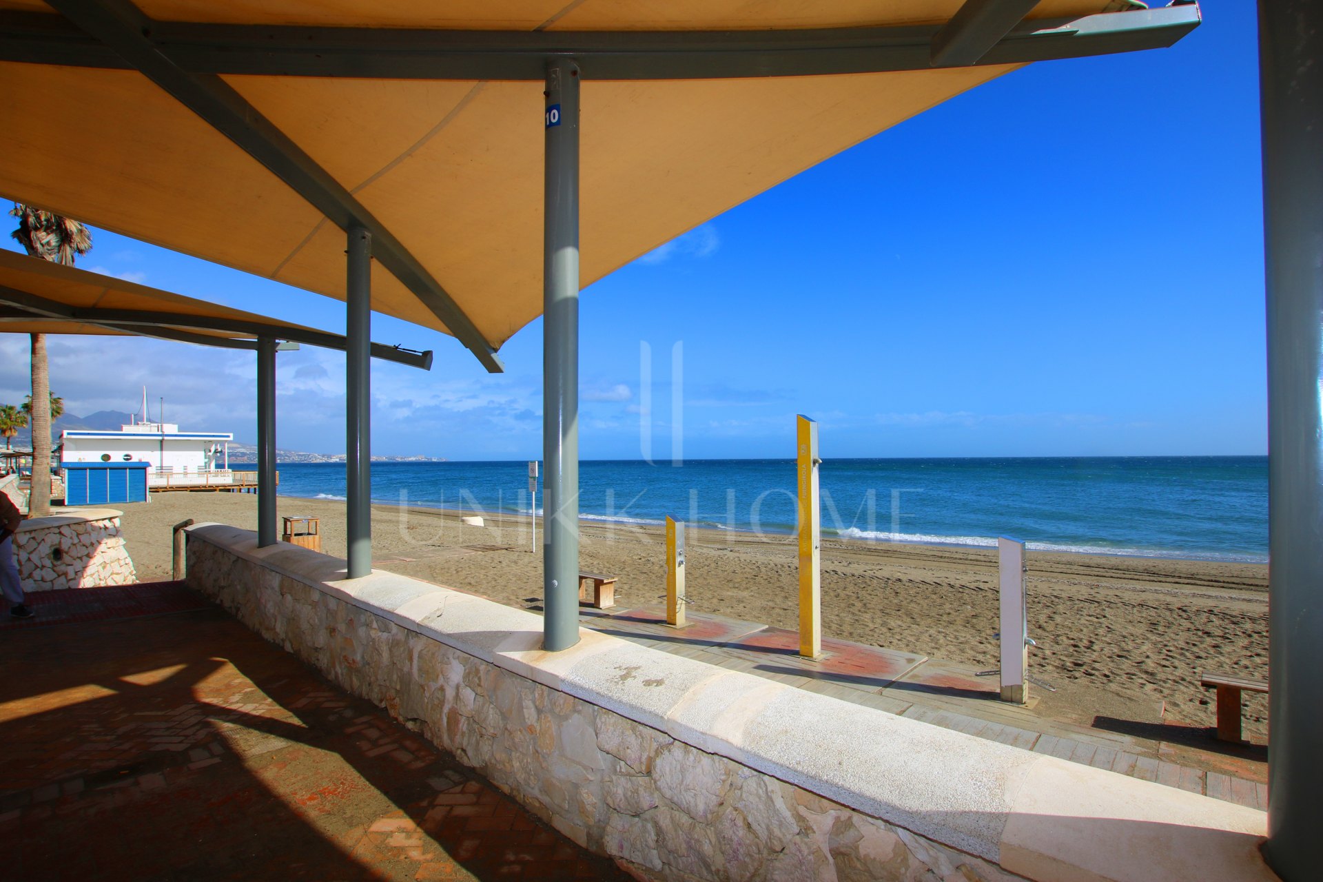 Fantástico apartamento con impresionantes vistas al mar en Fuengirola.