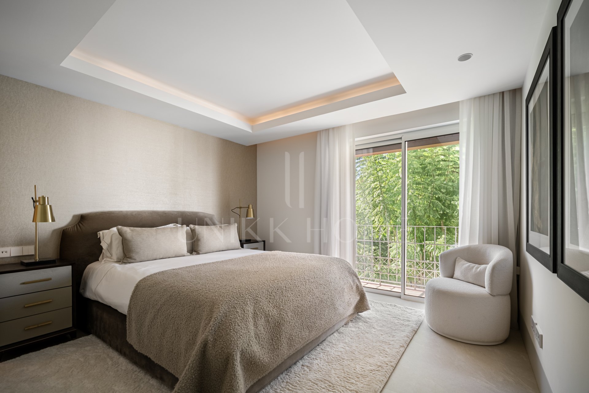 Ático exclusivo en primera línea de playa con orientación sur - Alhambra del Mar