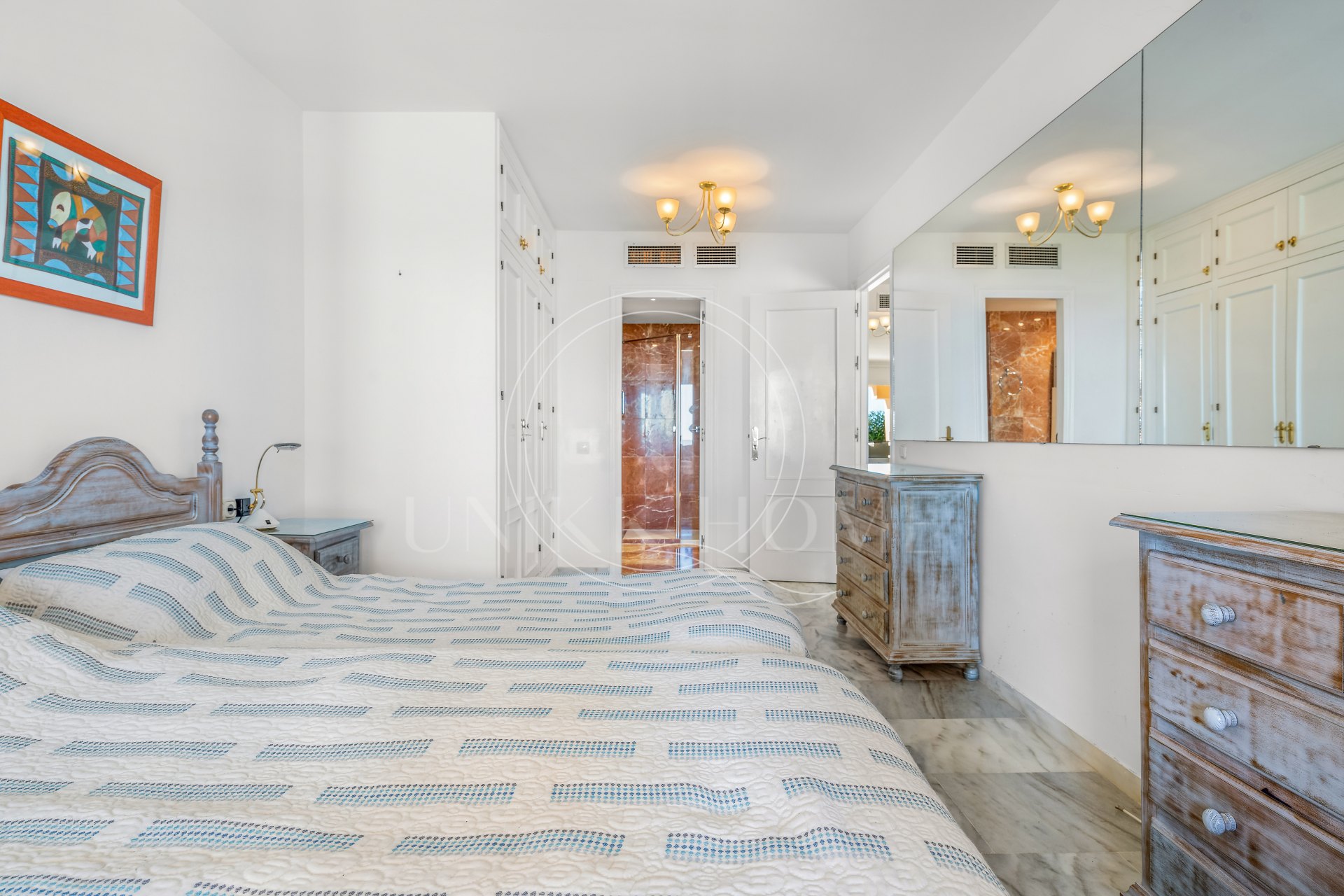 Ground Floor Apartment for sale in Playa del Moral, Estepona West