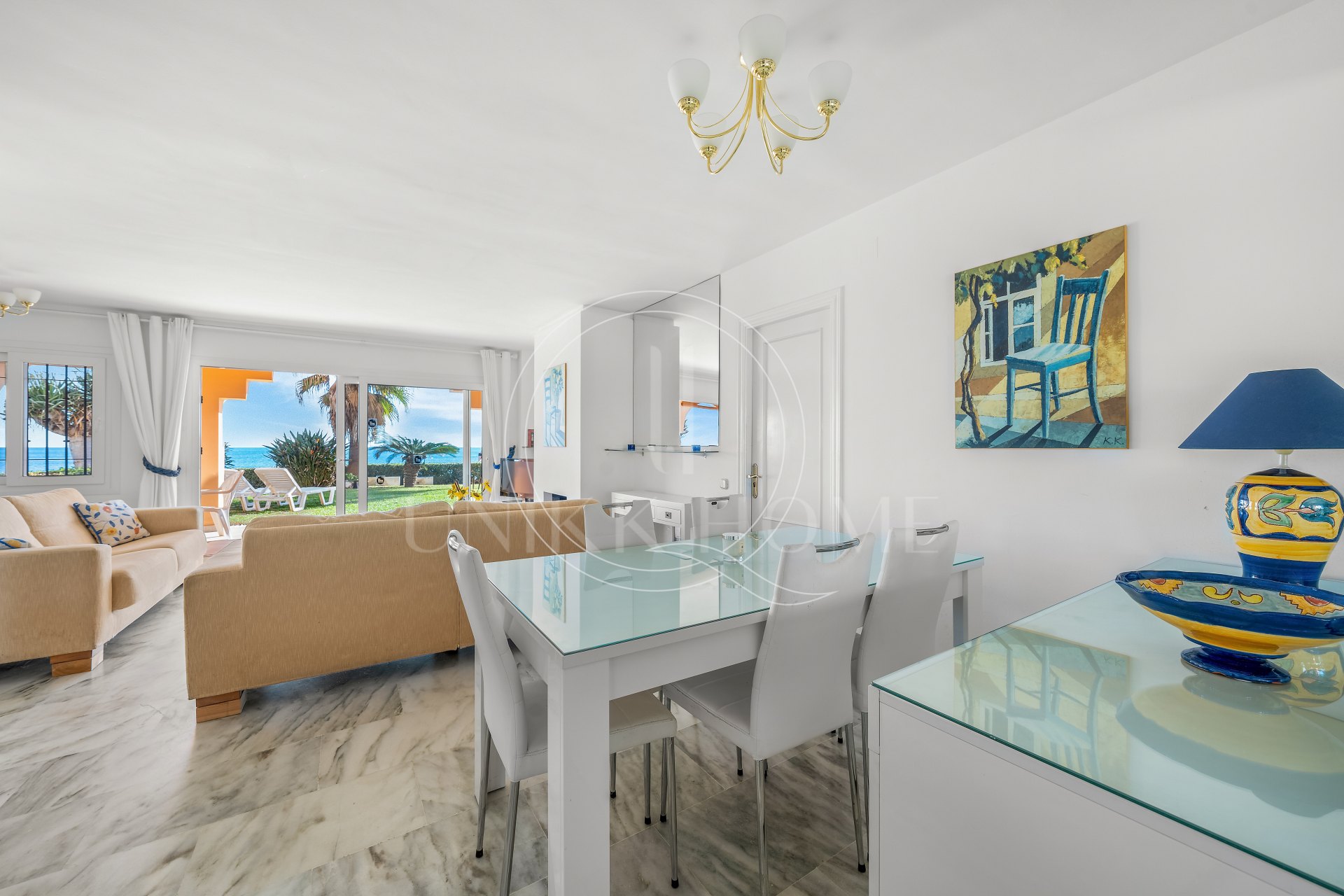 Ground Floor Apartment for sale in Playa del Moral, Estepona West