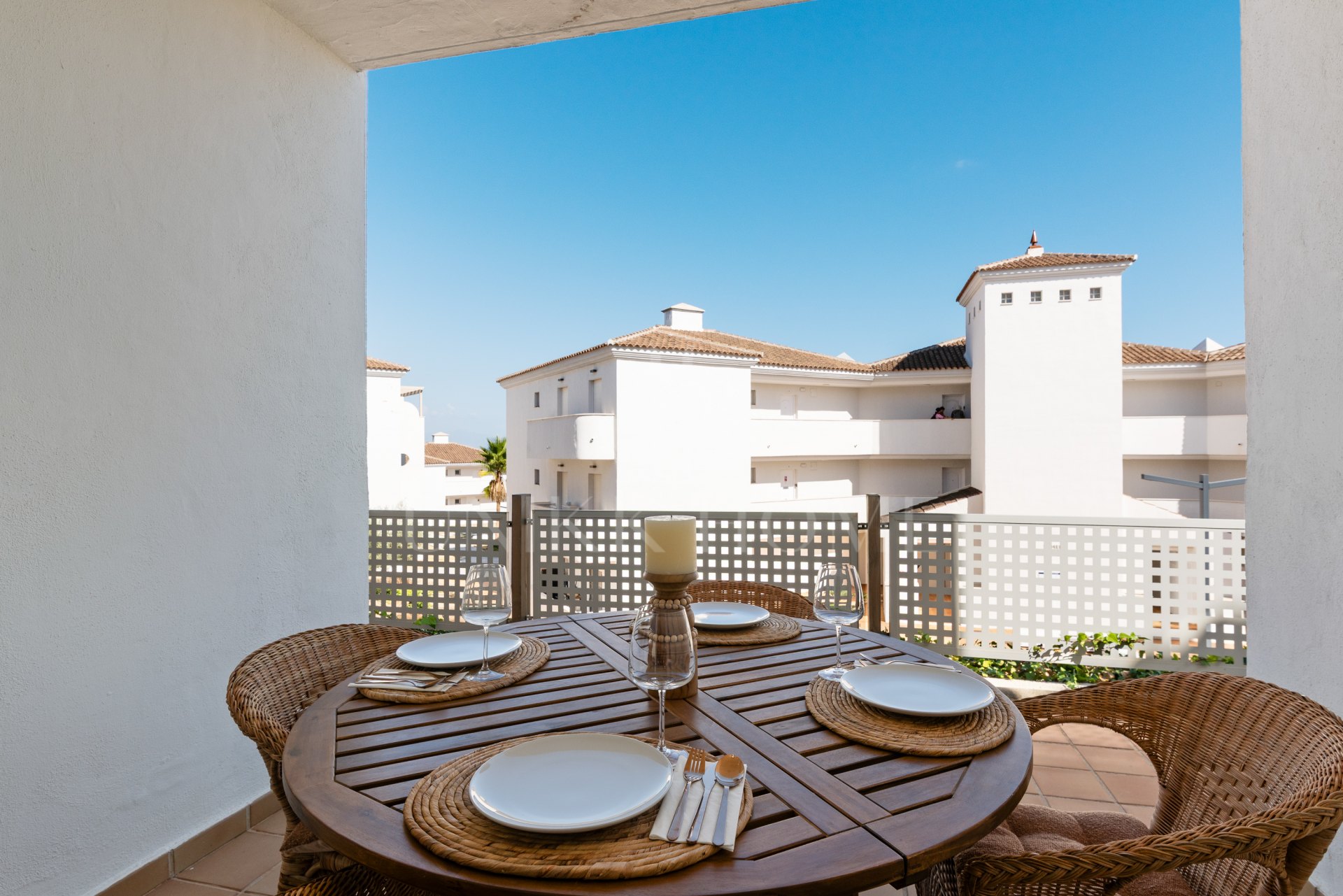 Elegant Two-Bedroom Apartment in Manilva