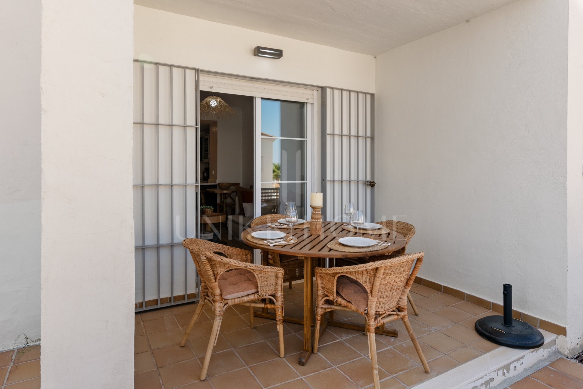 Elegant Two-Bedroom Apartment in Manilva