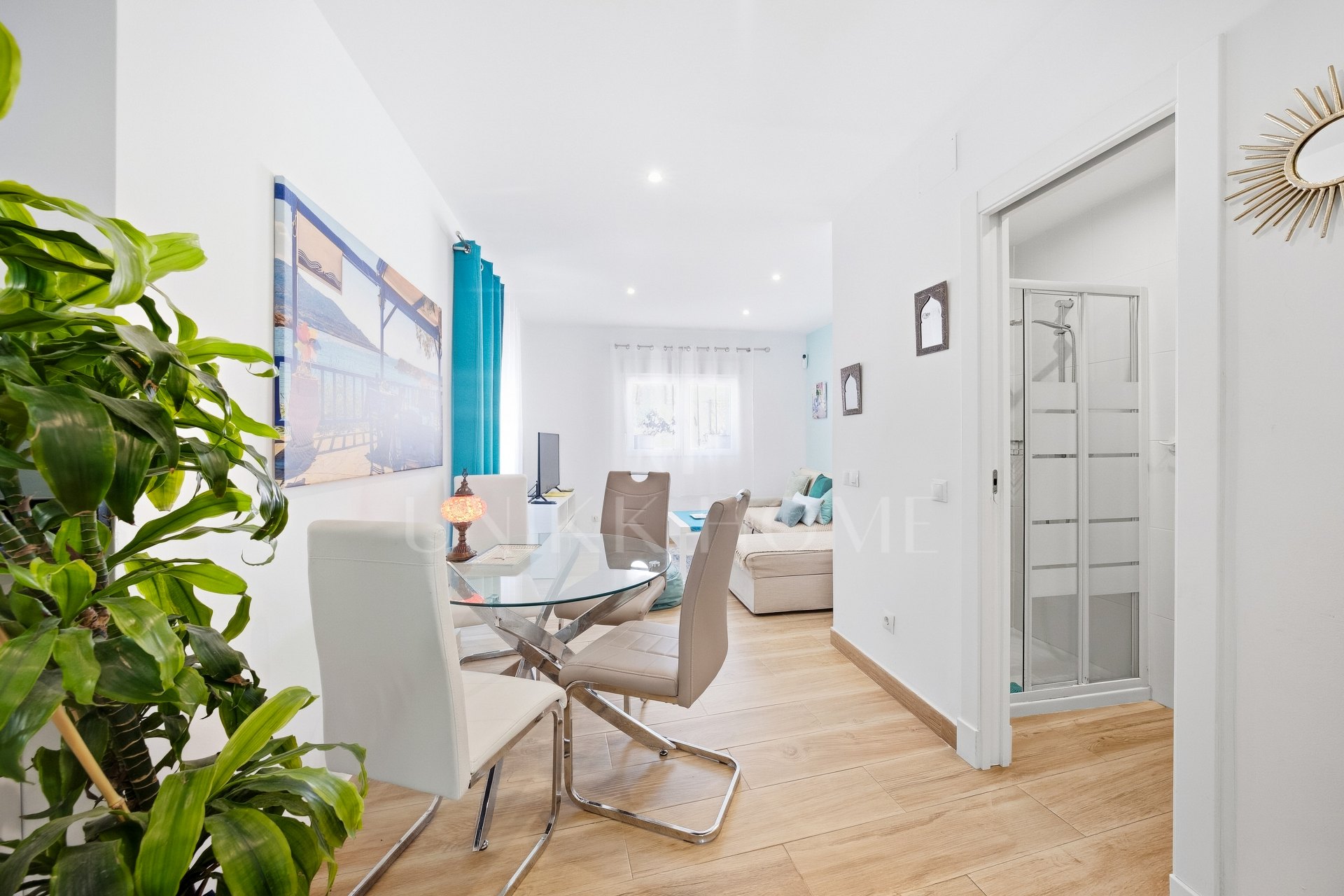 Charming Andalusian-Style Residential Building in Estepona's Old Town, 3 apartments with tourist license!