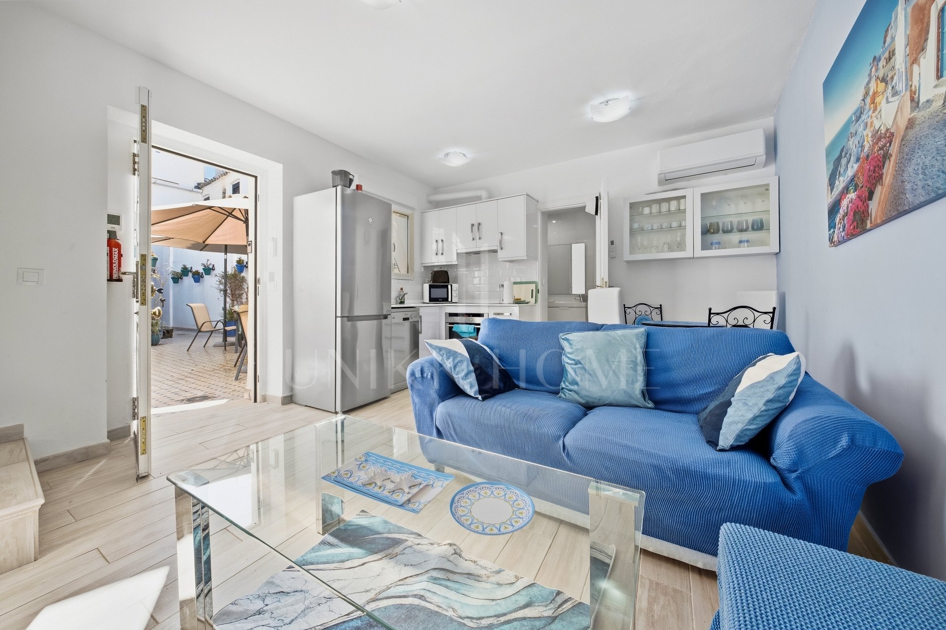 Charming Andalusian-Style Residential Building in Estepona's Old Town, 3 apartments with tourist license!