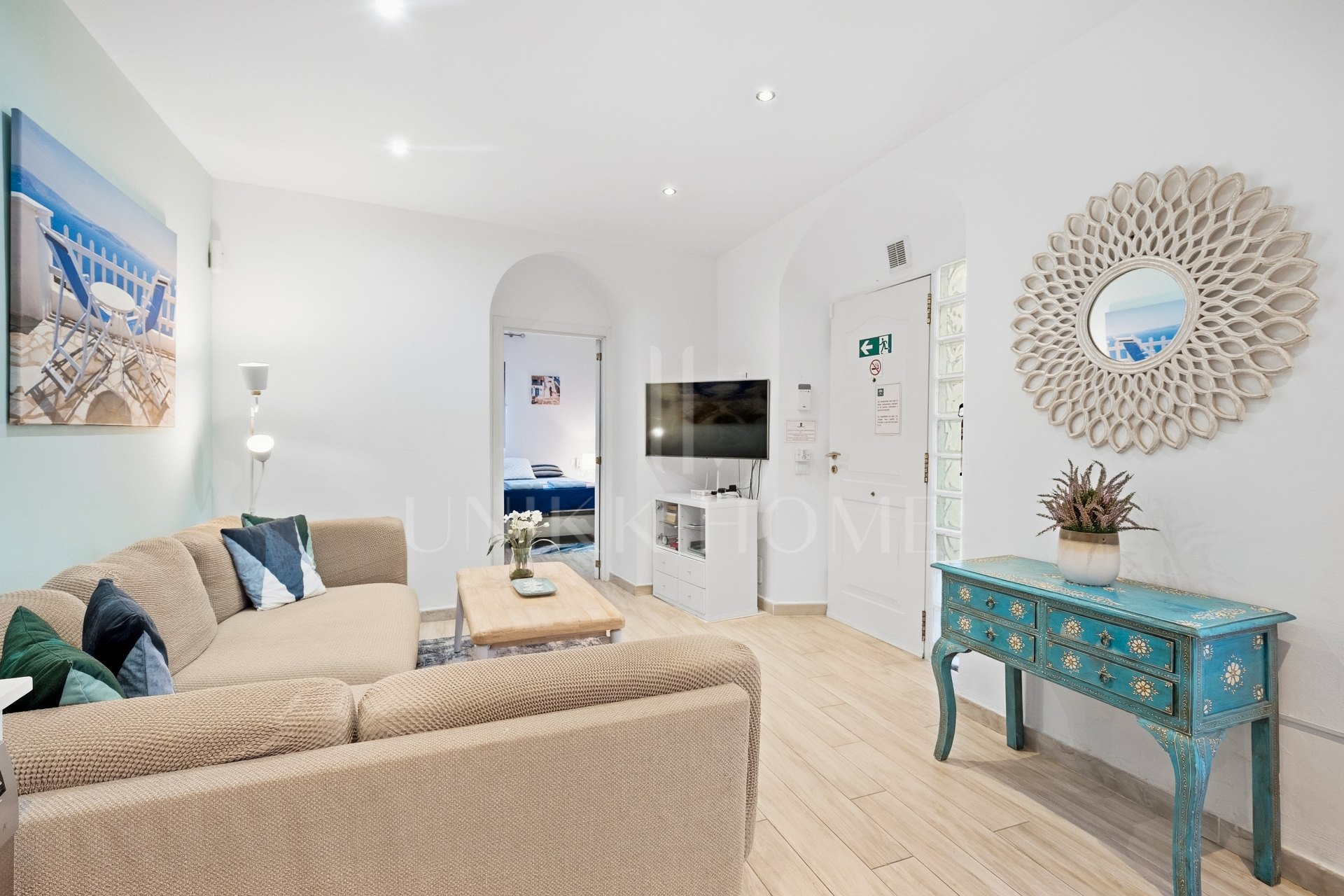 Charming Andalusian-Style Residential Building in Estepona's Old Town, 3 apartments with tourist license!