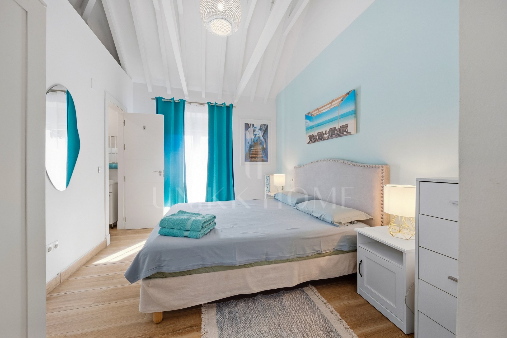 Charming Andalusian-Style Residential Building in Estepona's Old Town, 3 apartments with tourist license!