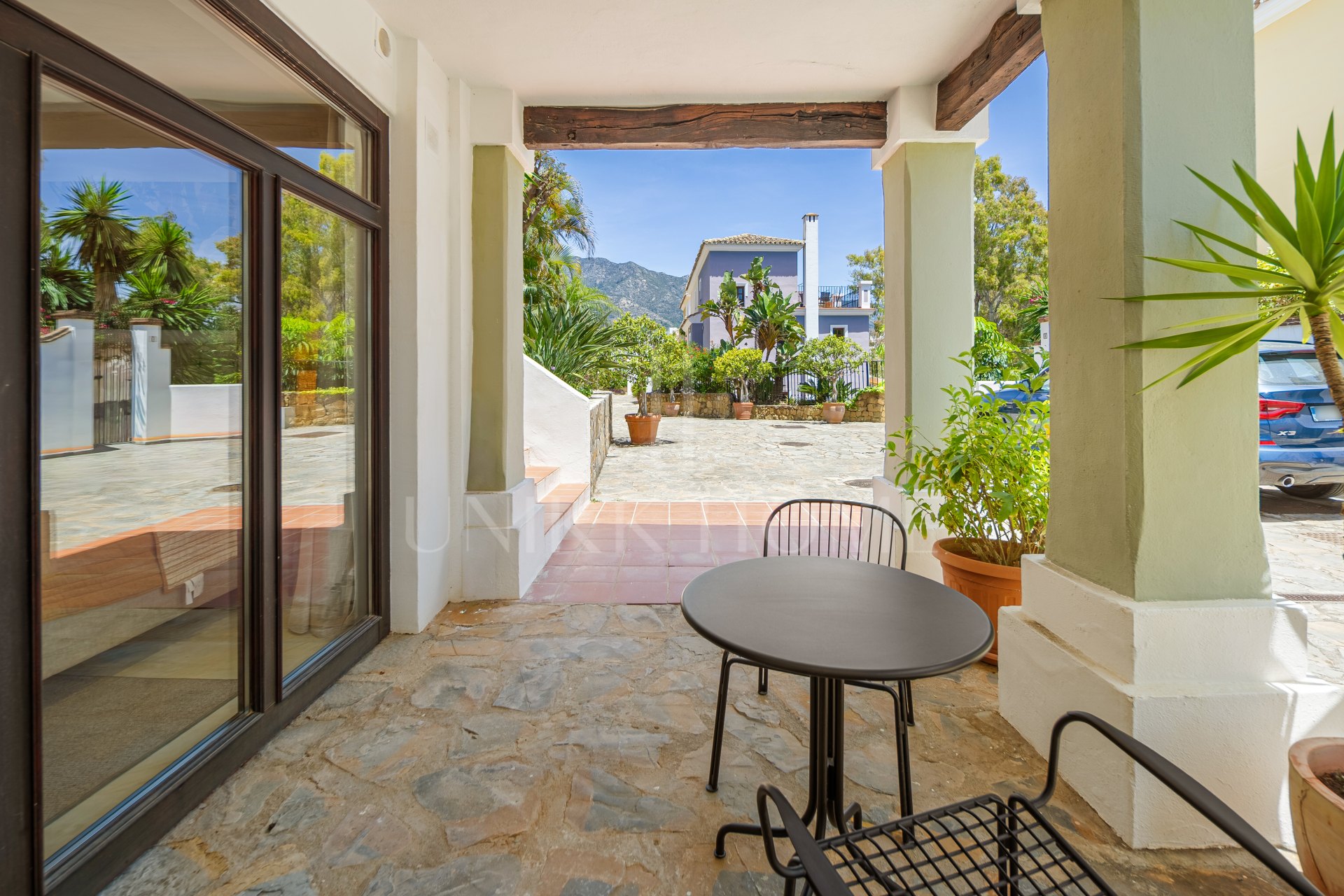 Elegant Beachside Townhouse on Marbella’s Golden Mile