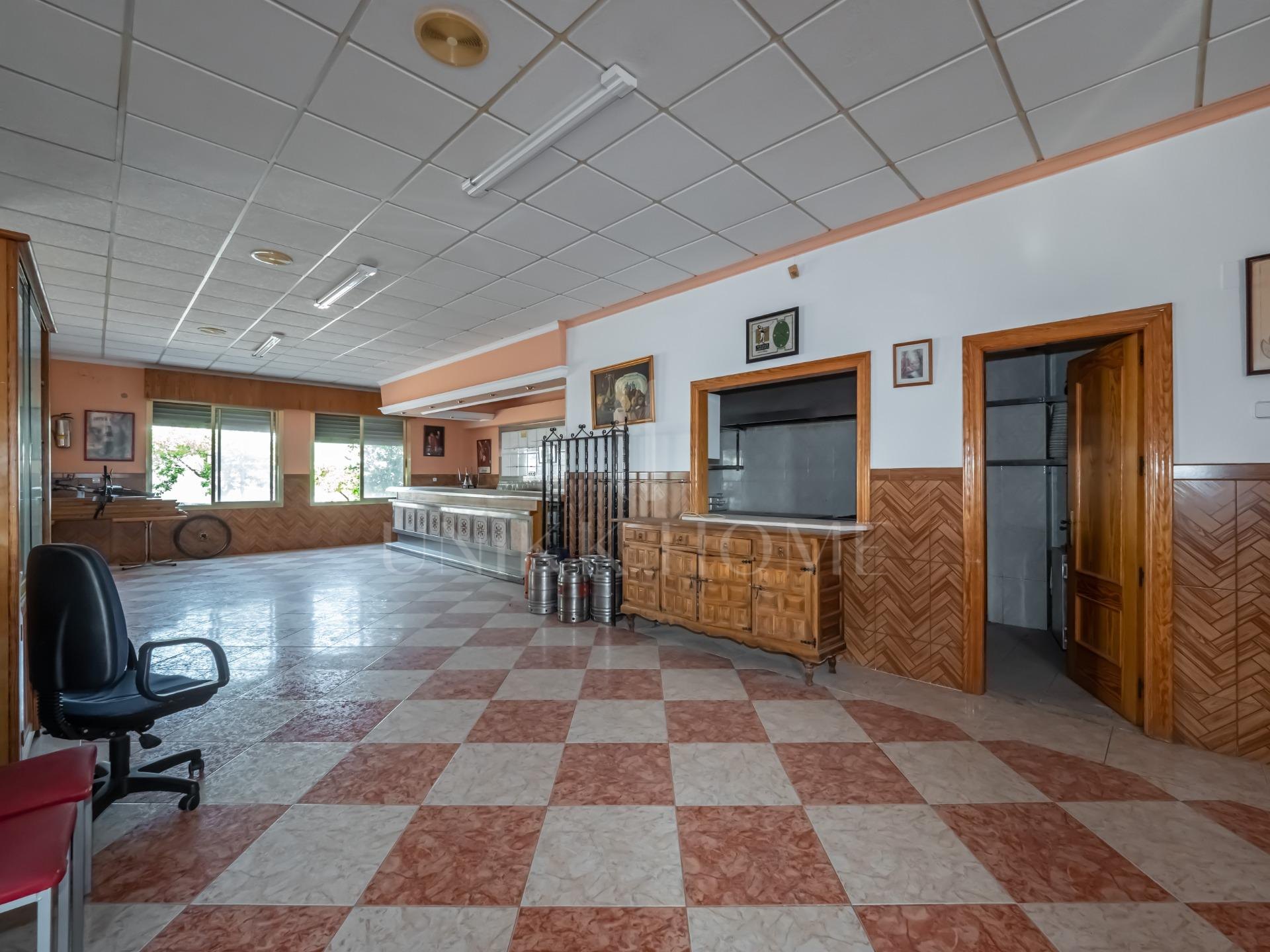 Commercial Premises in Alozaina, Málaga