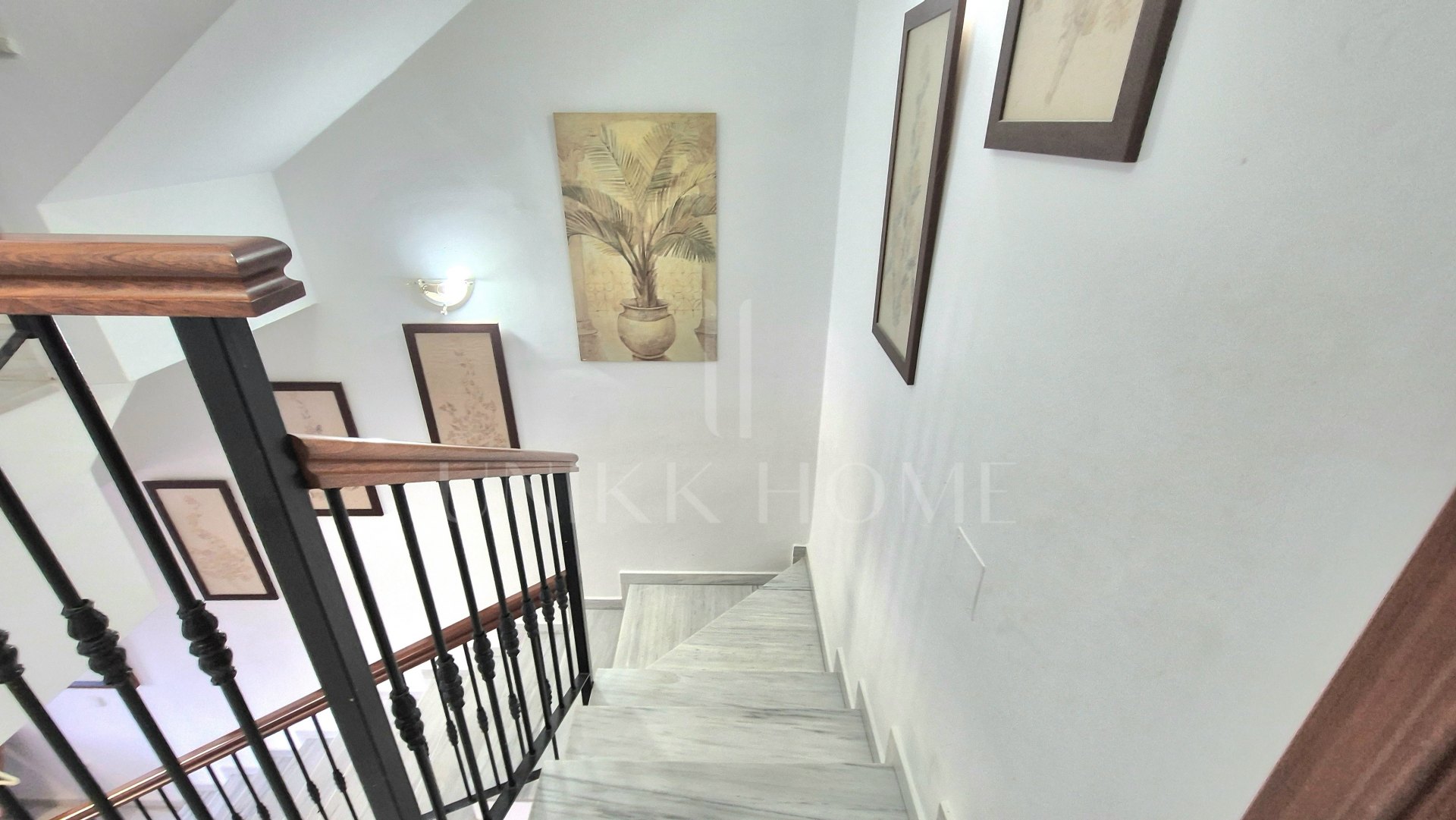 Townhouse with Panoramic Views and Solarium in Alhaurín Golf