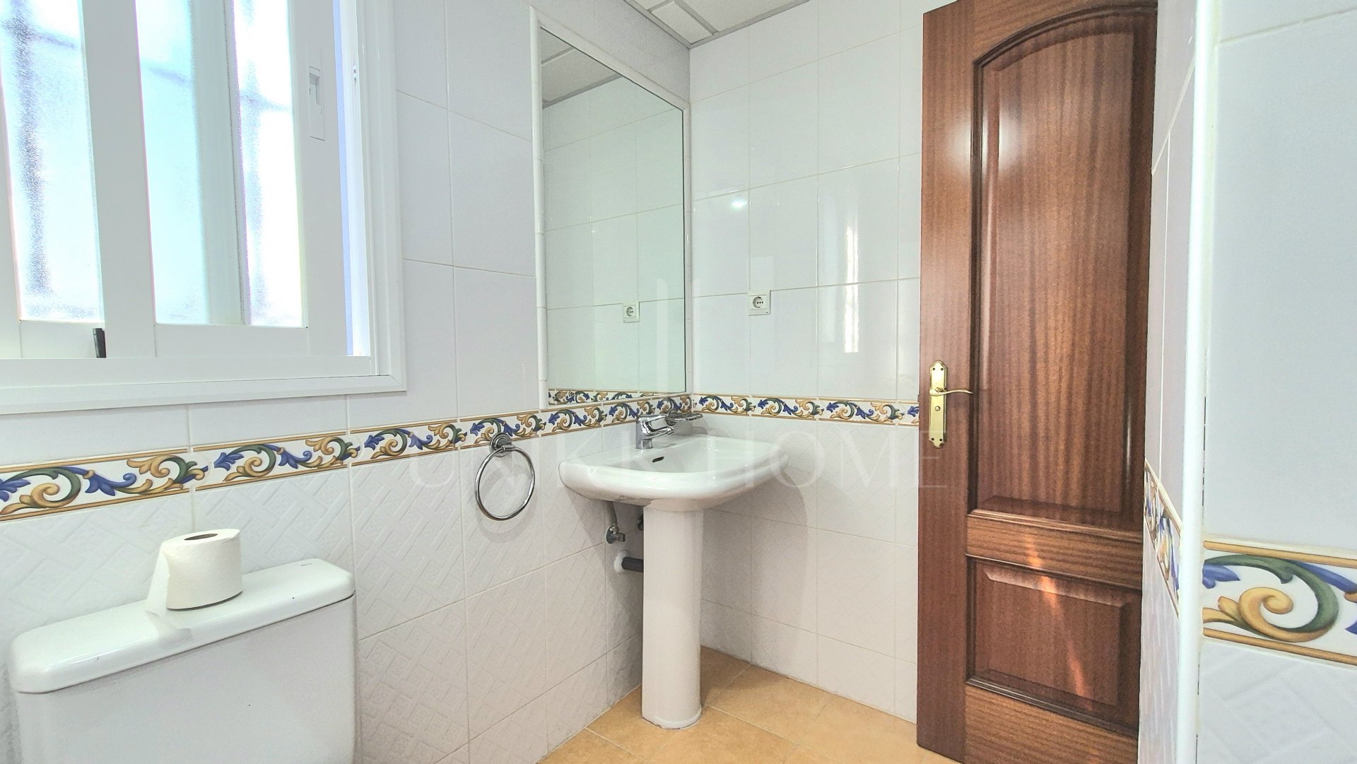 Townhouse with Panoramic Views and Solarium in Alhaurín Golf