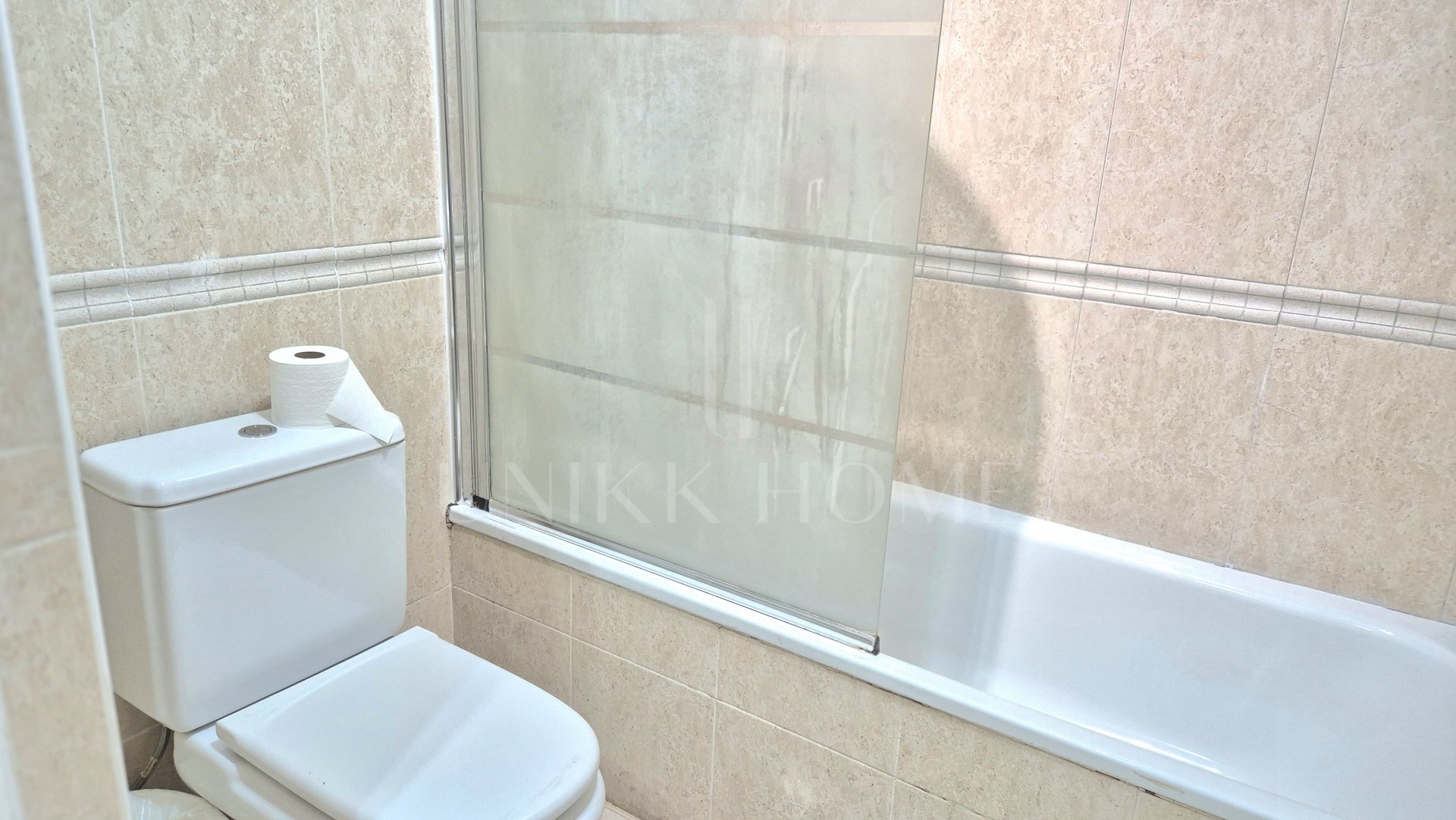 Townhouse with Panoramic Views and Solarium in Alhaurín Golf