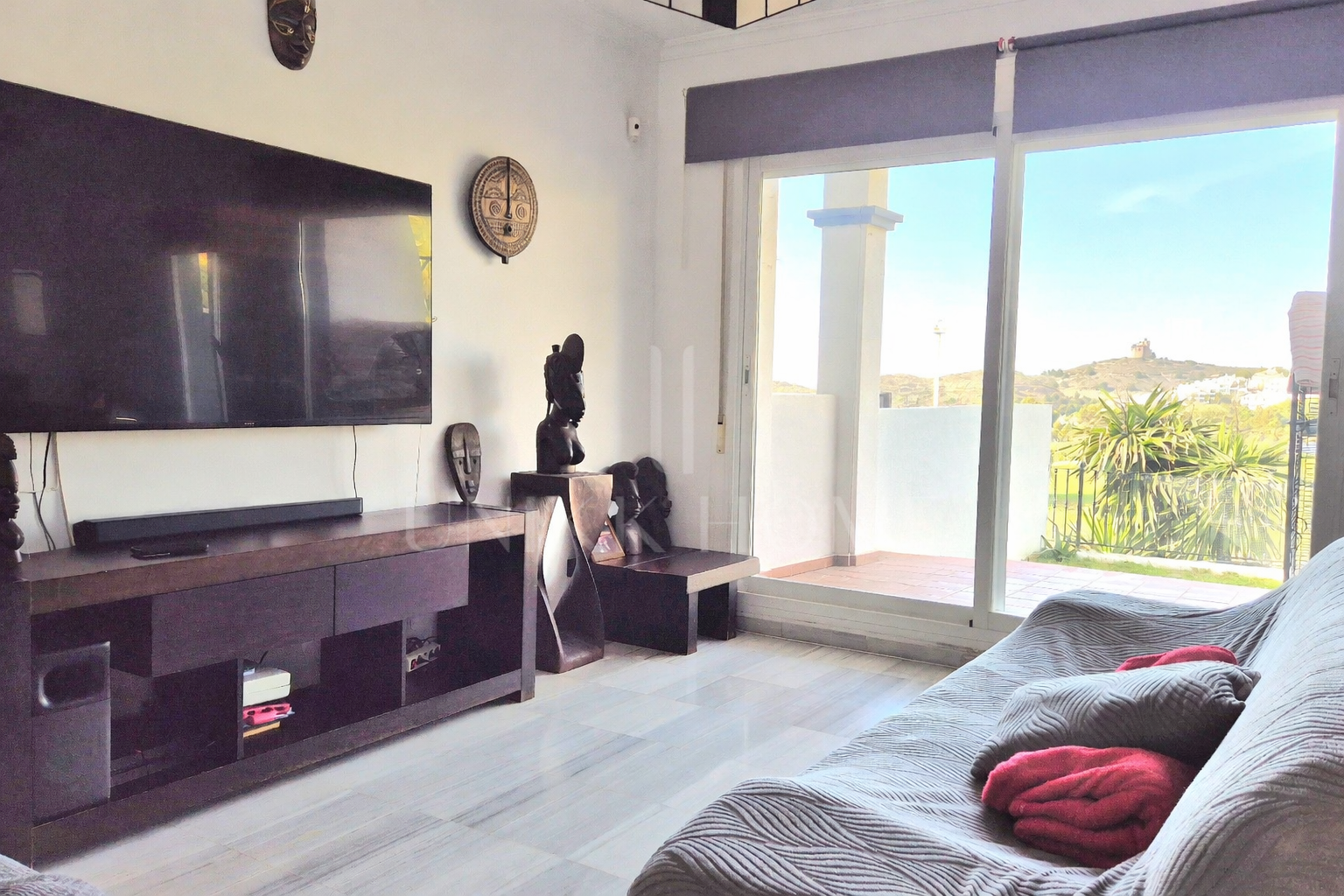 Townhouse with Panoramic Views and Solarium in Alhaurín Golf