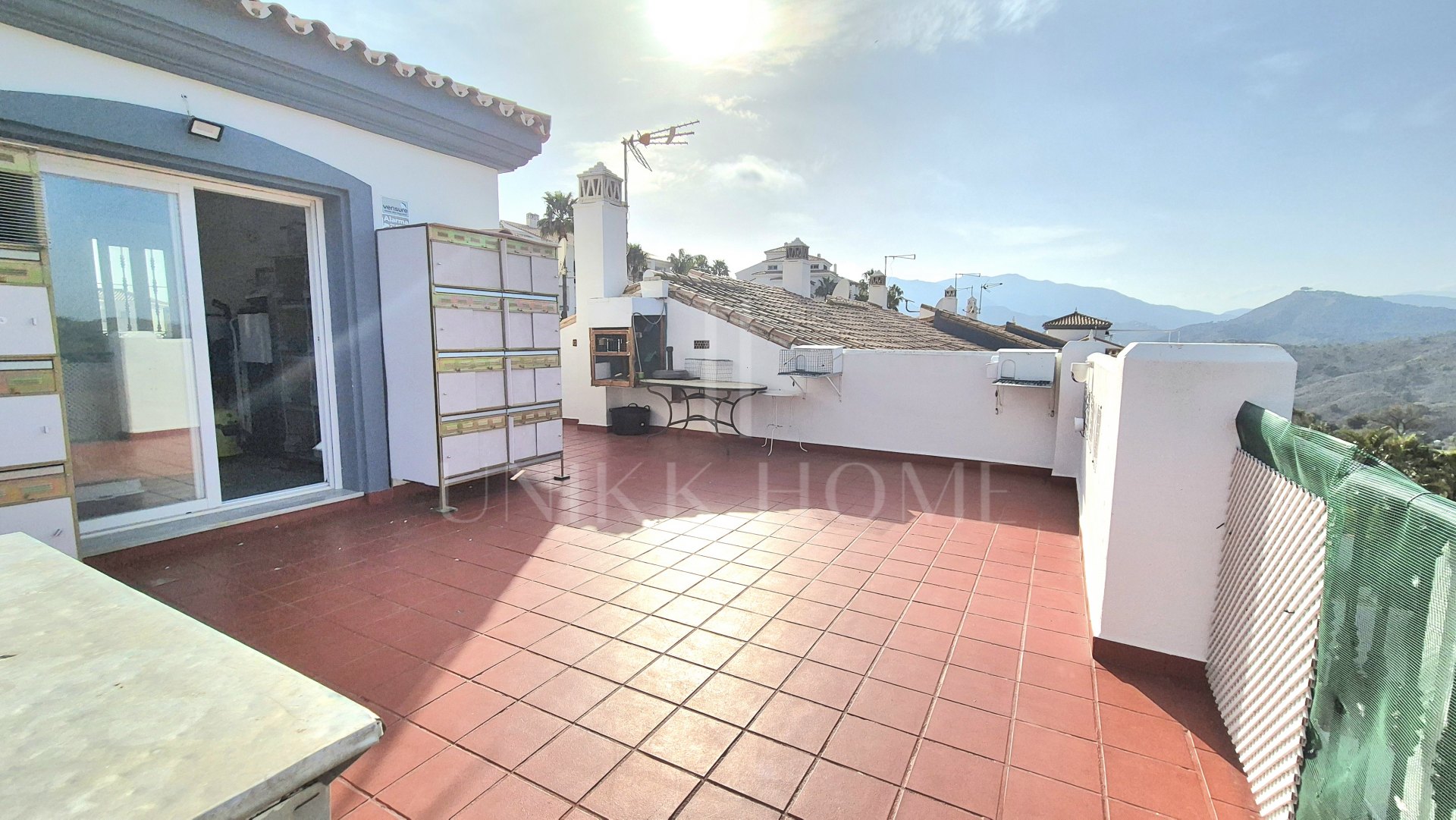 Townhouse with Panoramic Views and Solarium in Alhaurín Golf