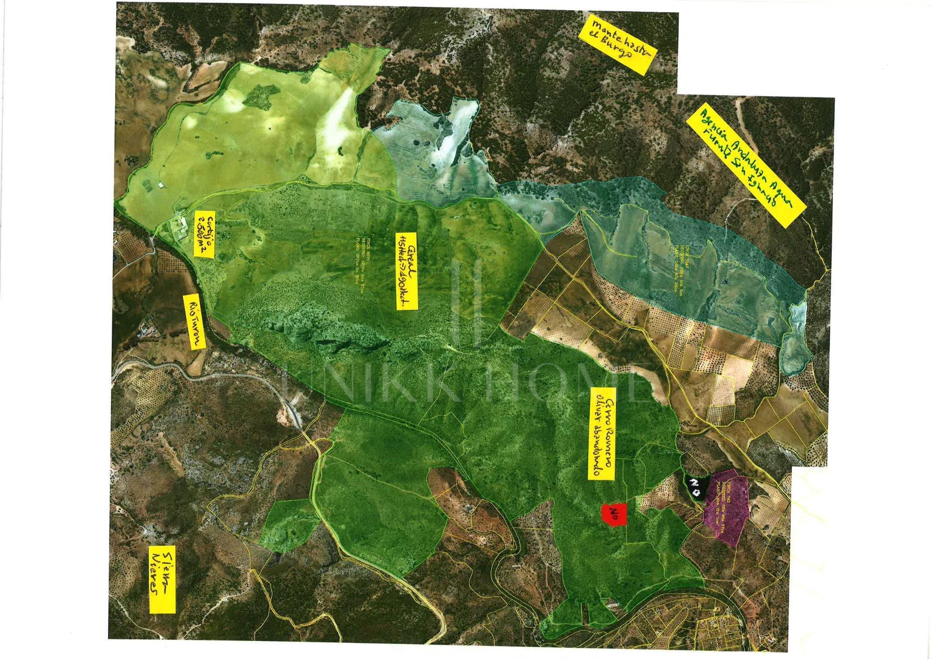 Impressive country estate close to Málaga, possibility to build