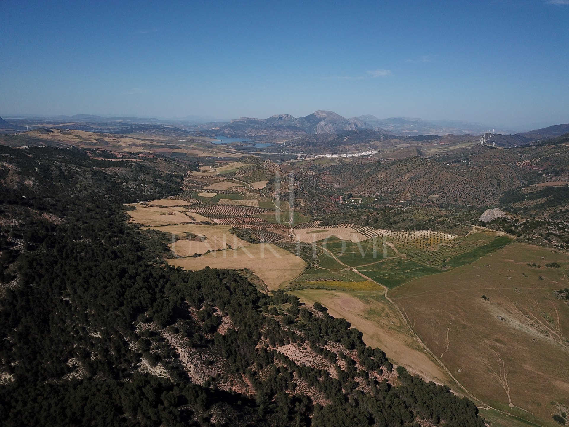 Impressive country estate close to Málaga, possibility to build
