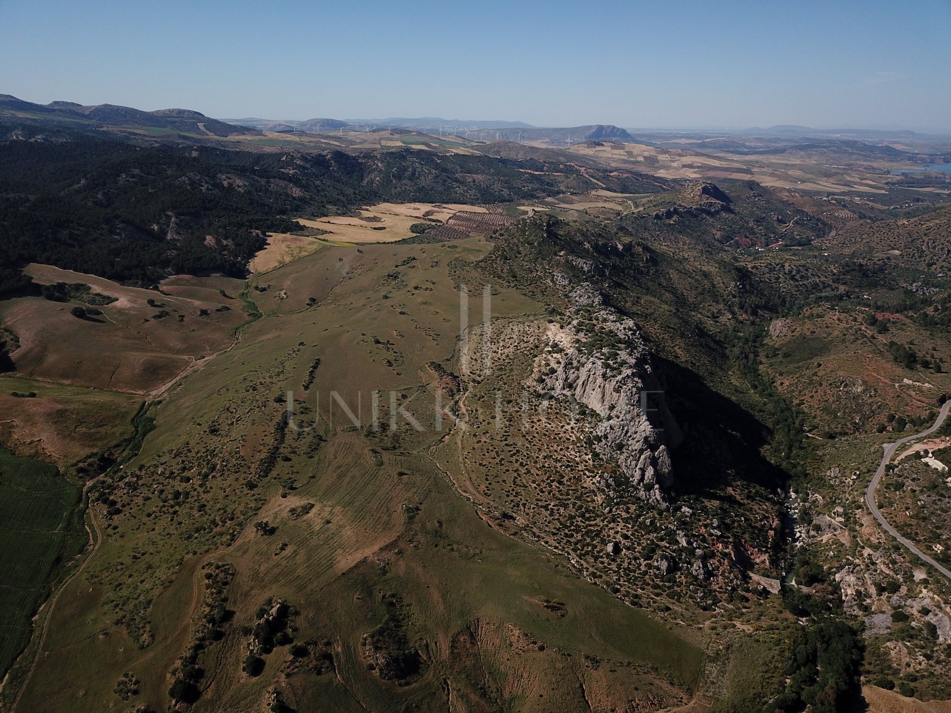Impressive country estate close to Málaga, possibility to build