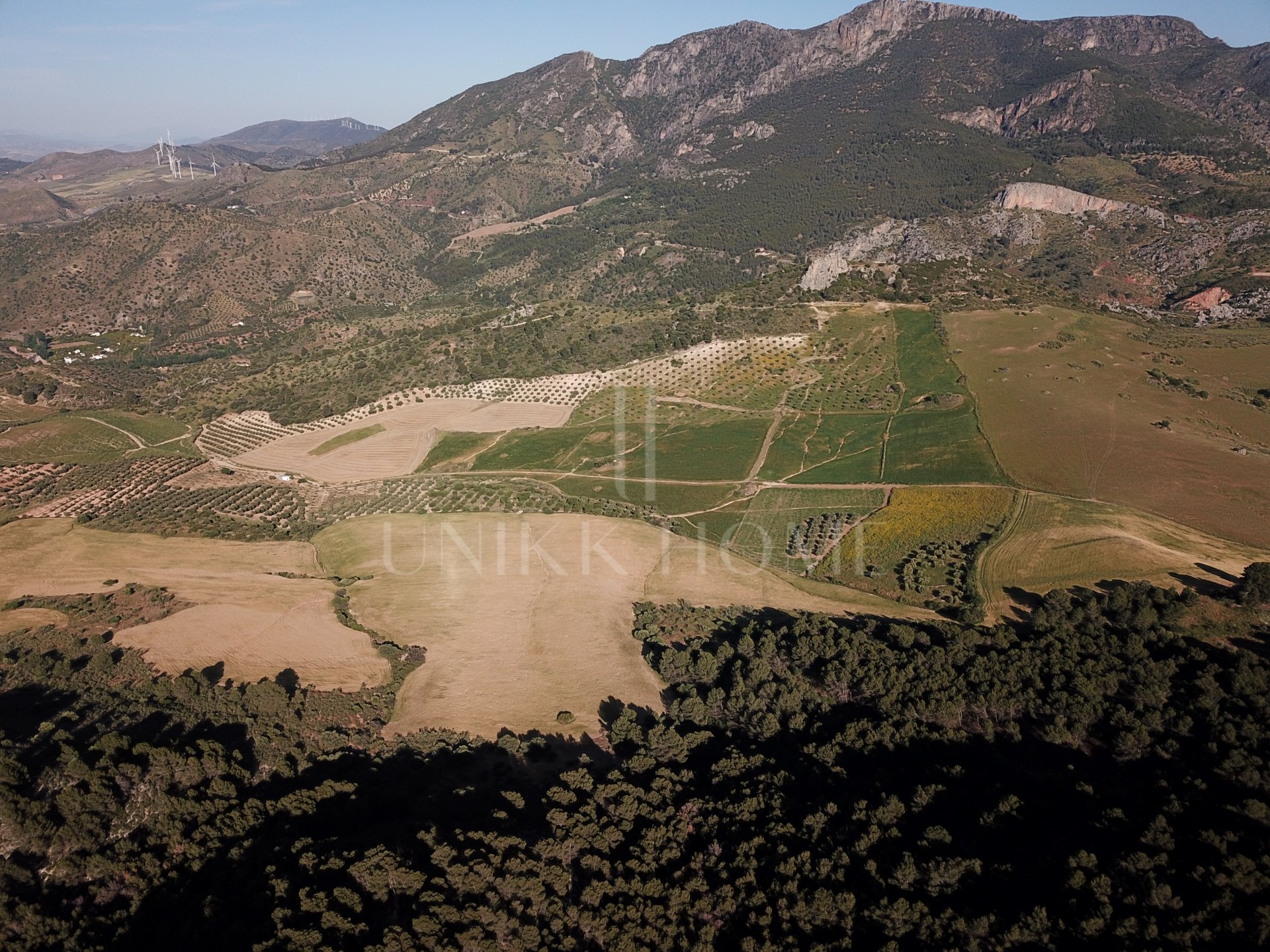 Impressive country estate close to Málaga, possibility to build