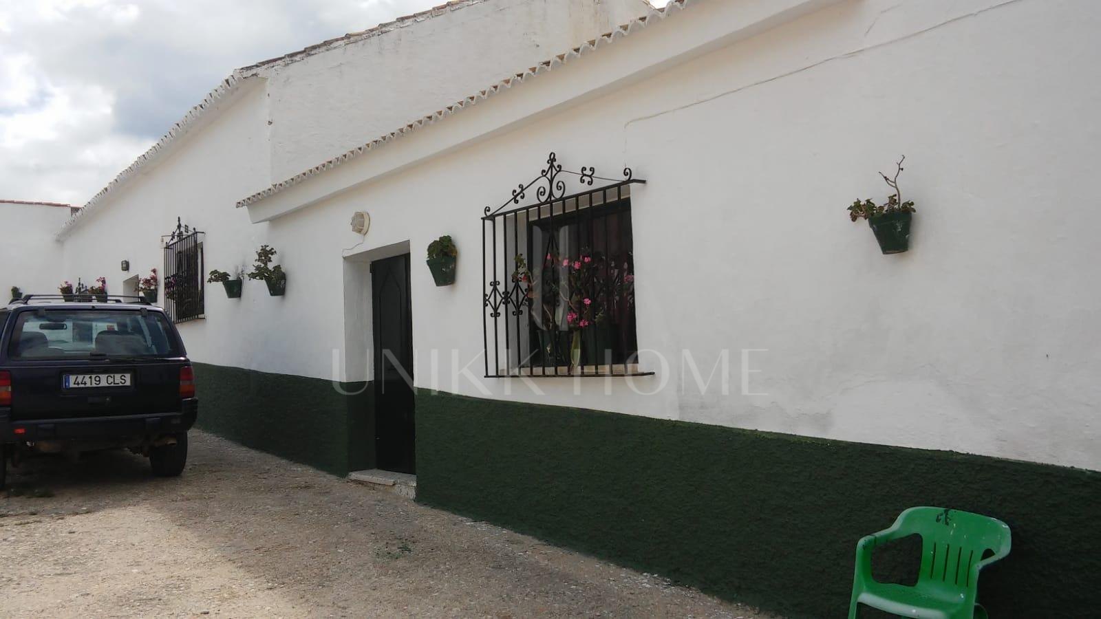 Impressive country estate close to Málaga, possibility to build