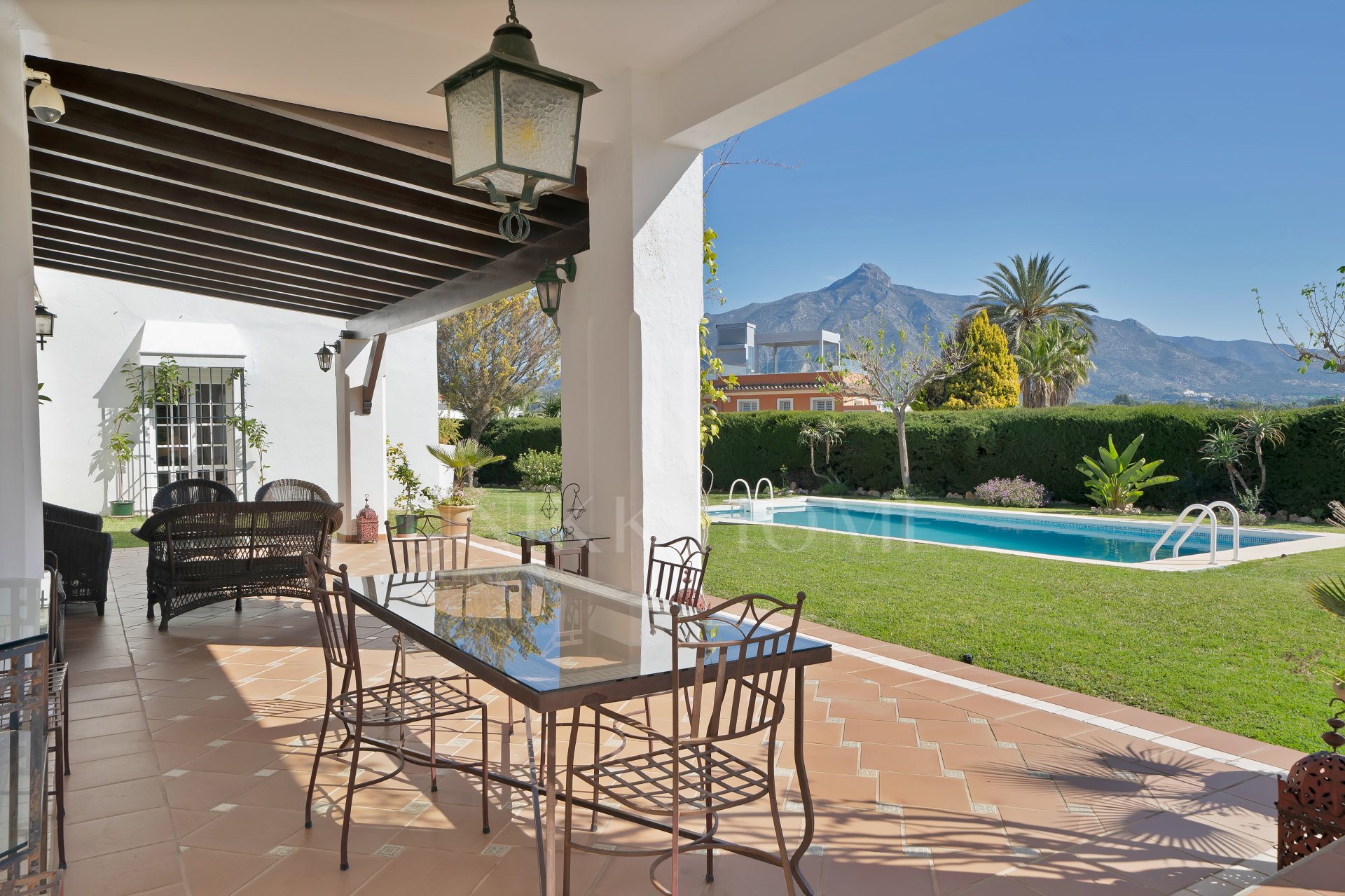 New to the market, Exclusivity: Detached Villa for Sale in Nueva Andalucía, Marbella – Prime Location with Sea Views