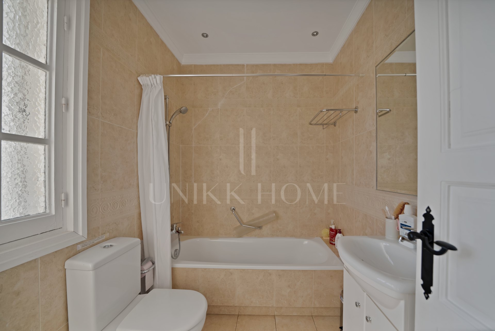 New to the market, Exclusivity: Detached Villa for Sale in Nueva Andalucía, Marbella – Prime Location with Sea Views
