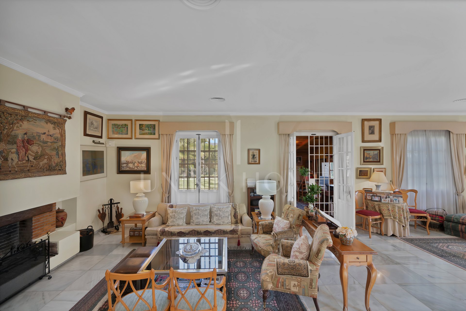 New to the market, Exclusivity: Detached Villa for Sale in Nueva Andalucía, Marbella – Prime Location with Sea Views