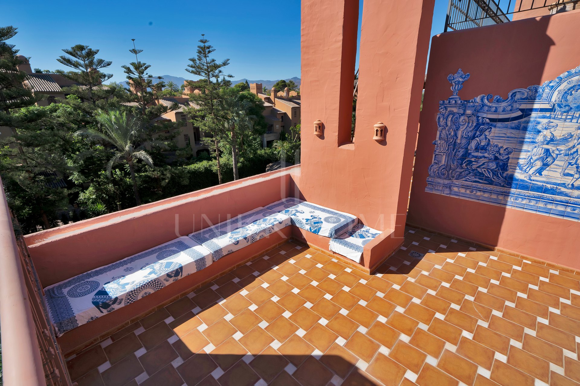 Ático-Tríplex Único en Alhambra del Golf IV – Guadalmina Baja