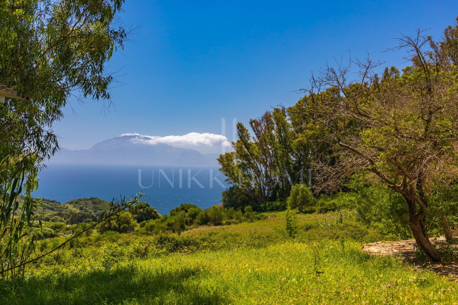 Farmhouse in the Strait Natural Park