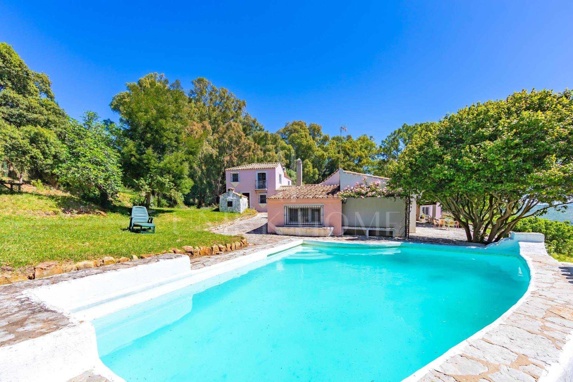 Farmhouse in the Strait Natural Park
