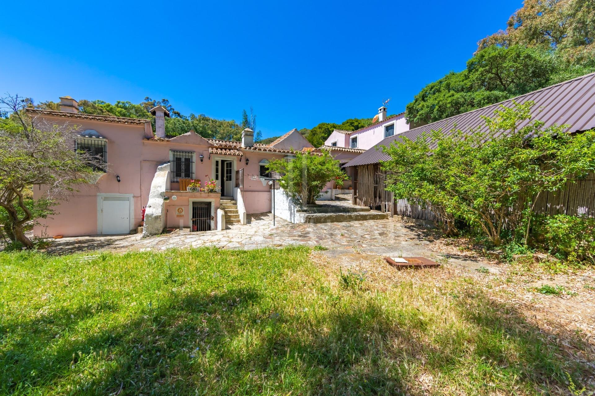 Farmhouse in the Strait Natural Park