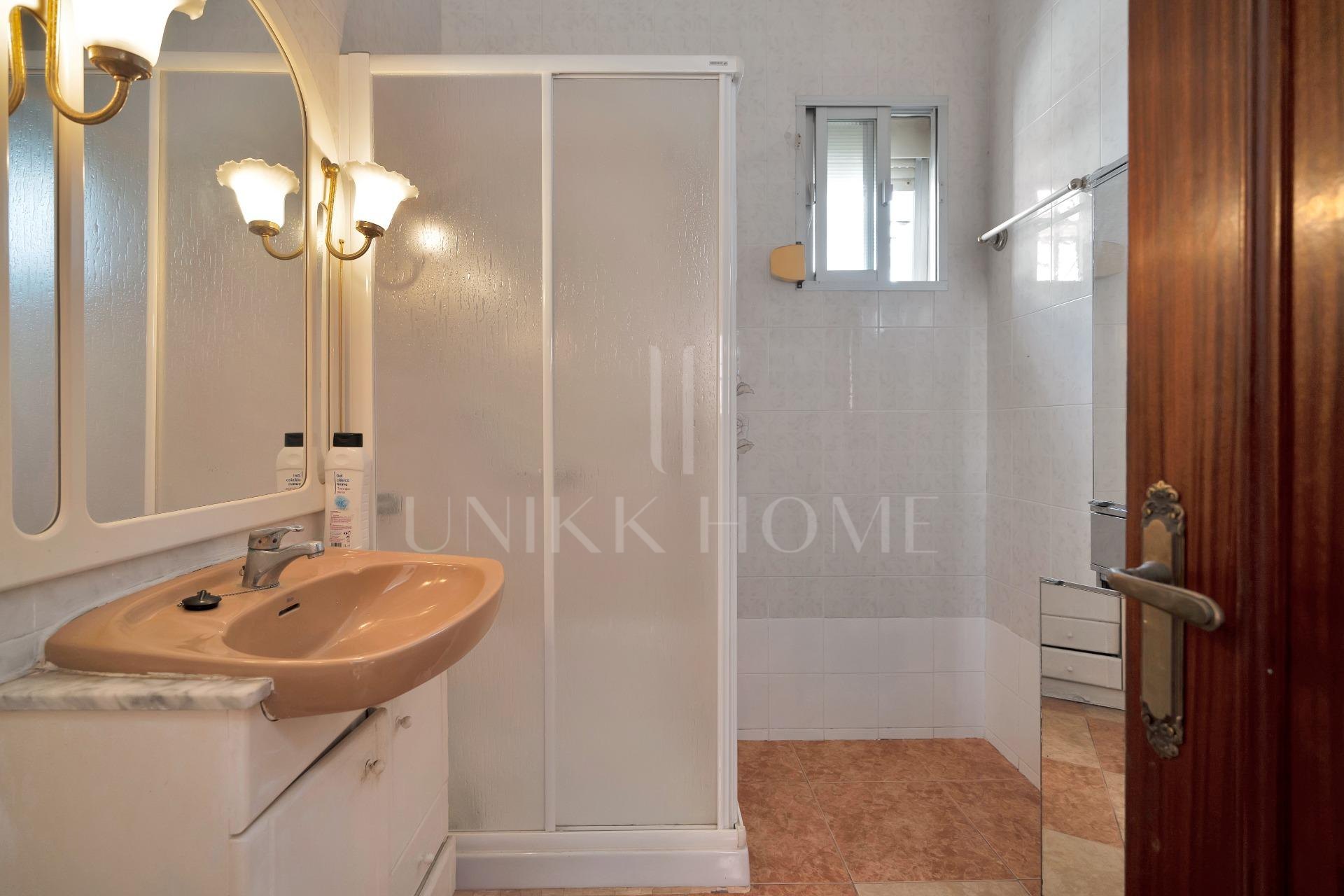 Town house in La Linea de la Concepción