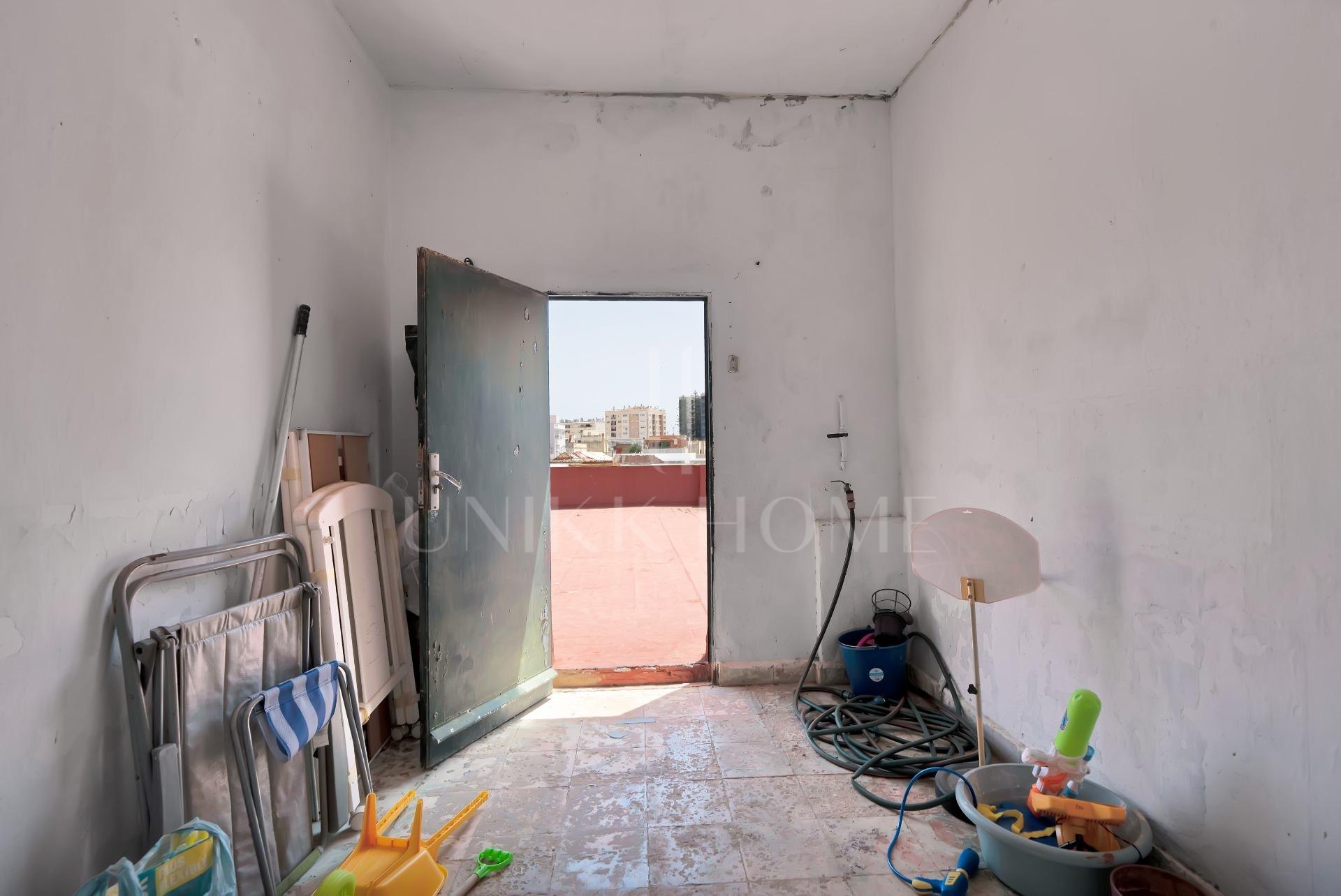 Town house in La Linea de la Concepción