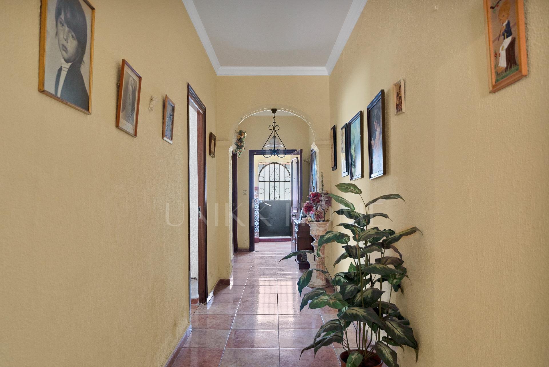 Town house in La Linea de la Concepción