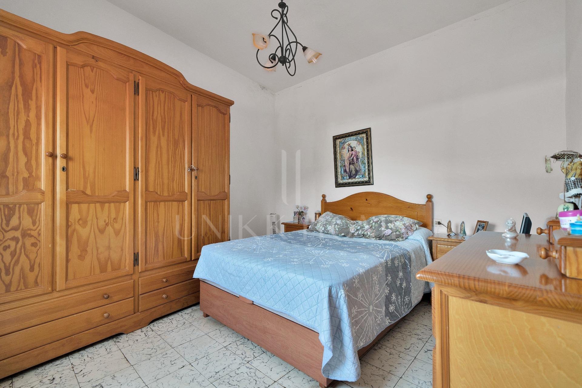 Town house in La Linea de la Concepción