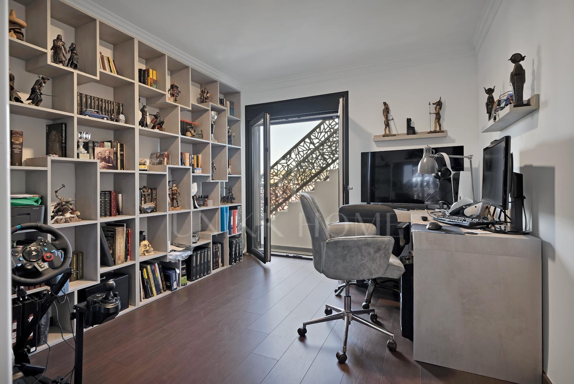 Villa en primera linea de La Alcaidesa impresionantes vistas se centran en el Faro de La Alcaidesa